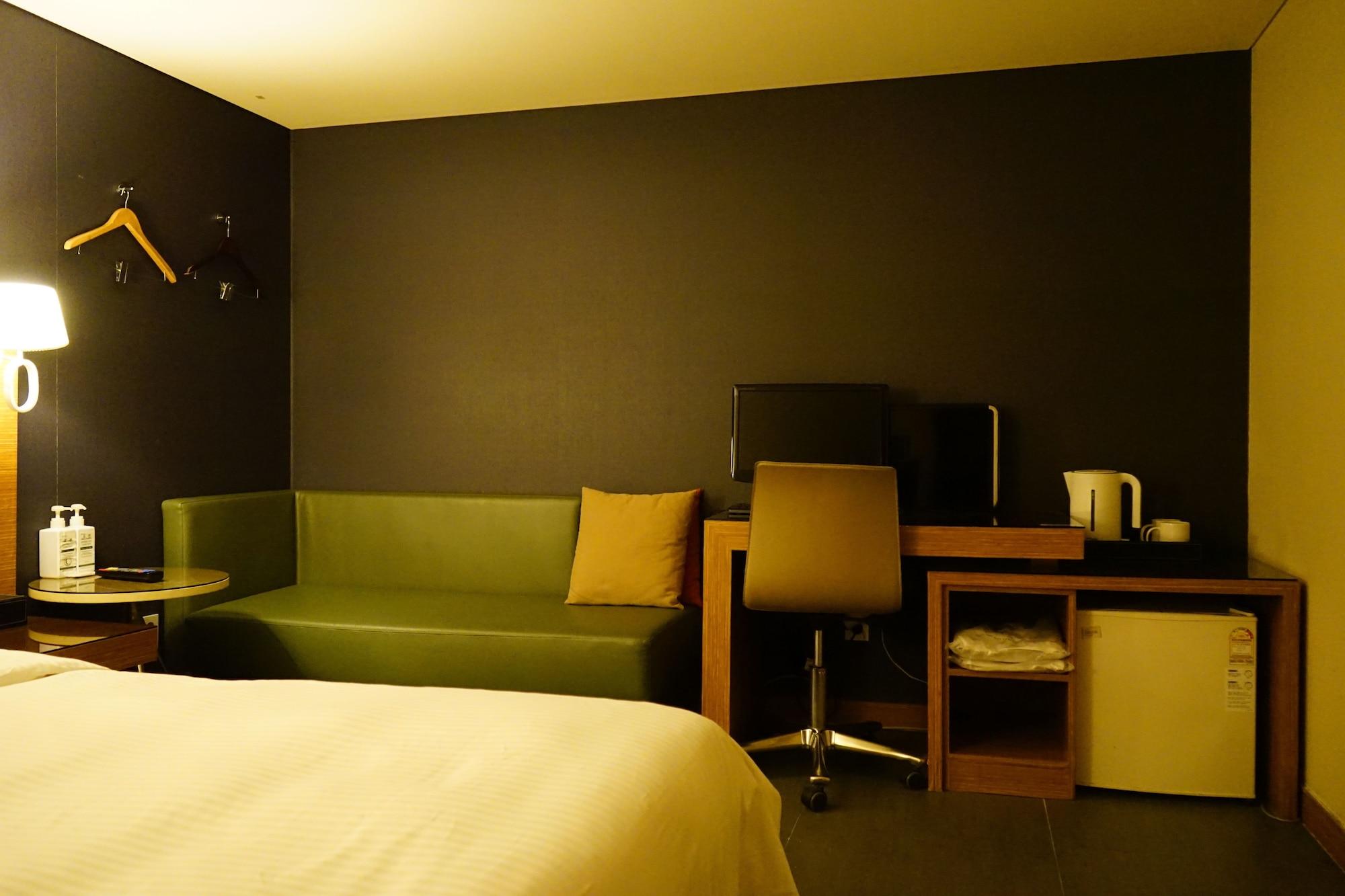 The California Hotel Seoul Seocho Екстер'єр фото
