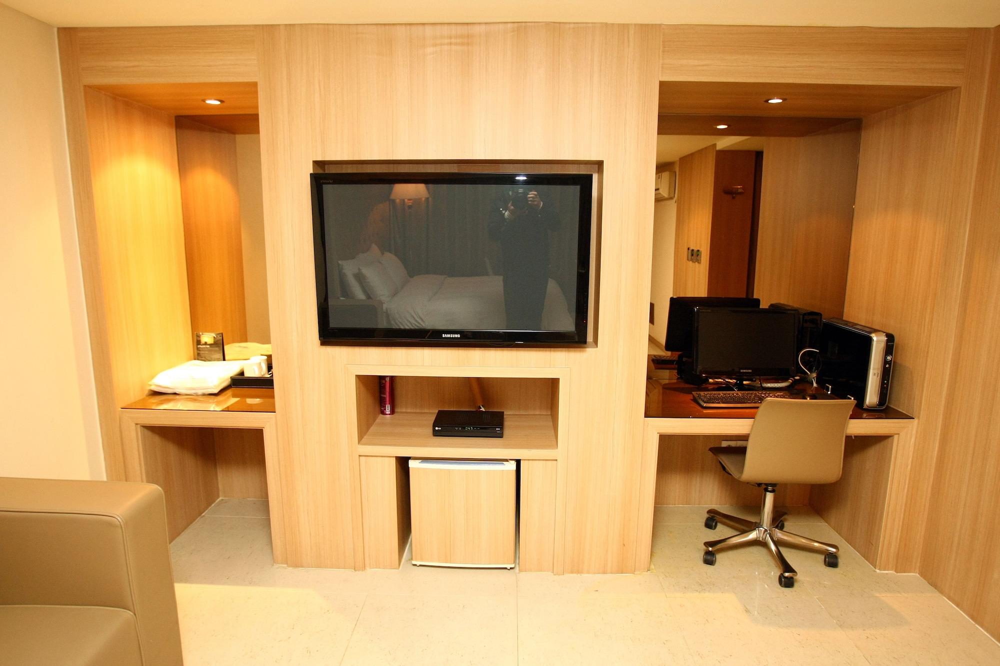 The California Hotel Seoul Seocho Екстер'єр фото