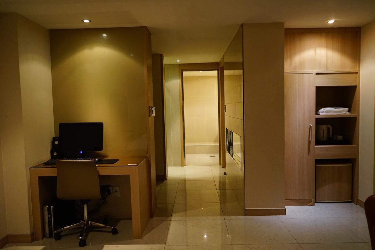 The California Hotel Seoul Seocho Екстер'єр фото